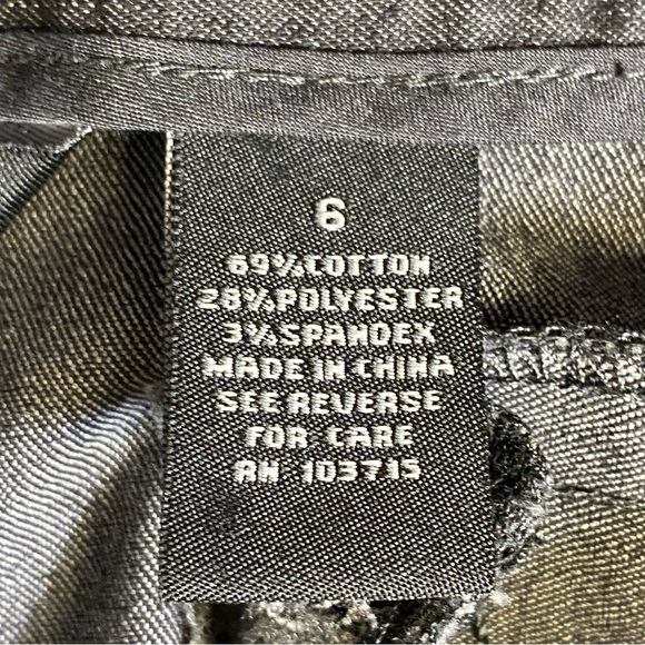 Larry Levine stretch crop pants, black with white stitching, size 6 - Picture 4 of 10